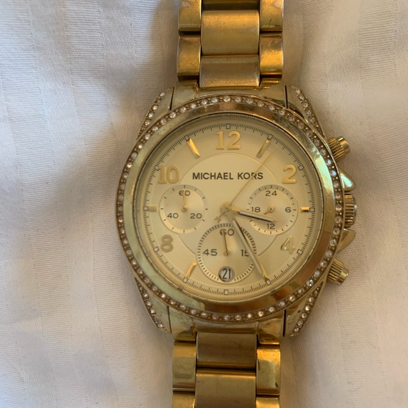 Michael Kors gold watch - Picture 2 of 2